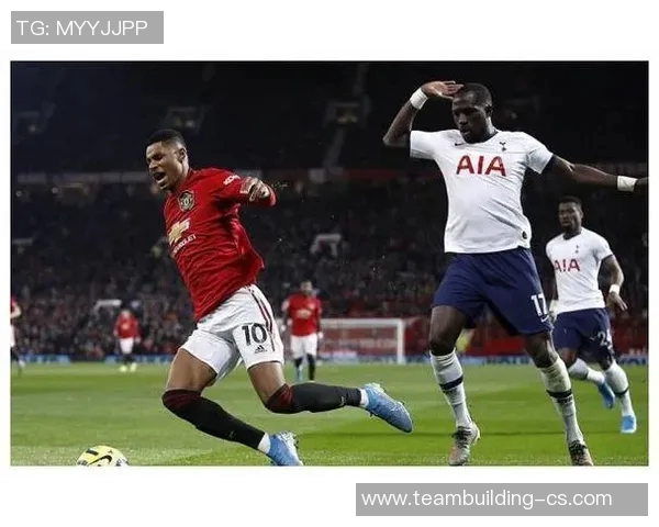 北京足球队防反战术解析与战绩影响的深度剖析 北京足球队防反战术解析与战绩影响的深度剖析