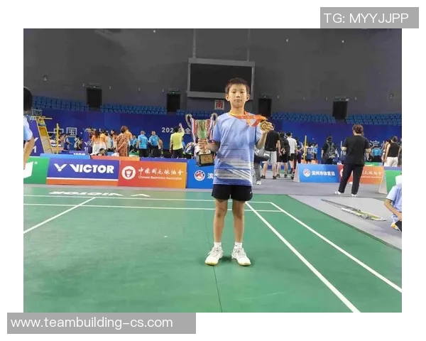 重庆羽毛球队在全国羽毛球配合排行榜中荣登第十名展现实力与团队合作精神