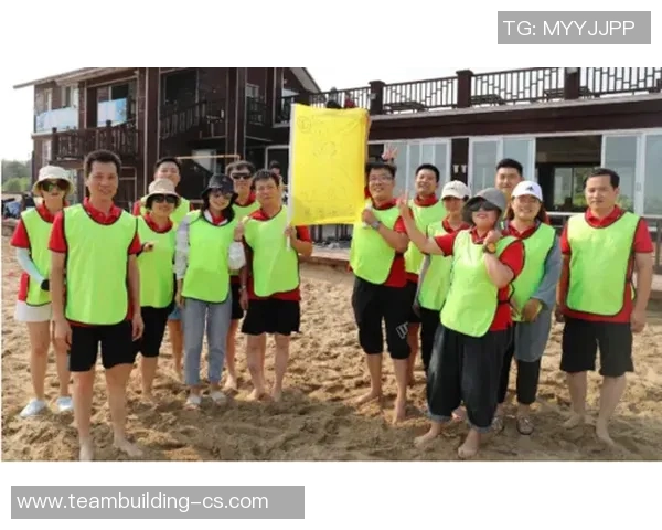 重庆足球队团队协作的力量与智慧探讨如何提升整体战斗力 重庆足球队团队协作的力量与智慧探讨如何提升整体战斗力