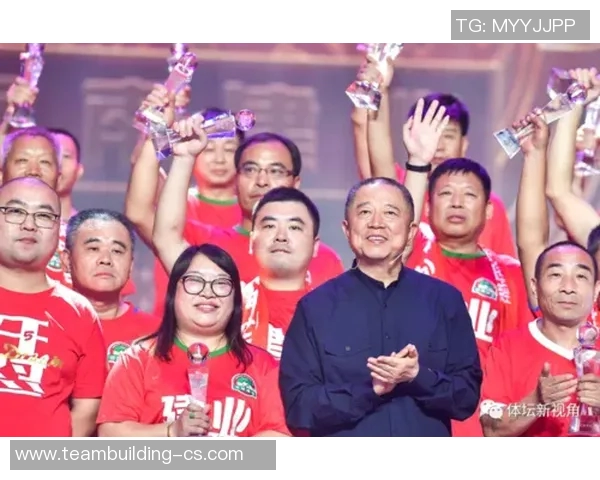 南京足球队战术变革引发热议球迷与专家共同探讨未来发展方向