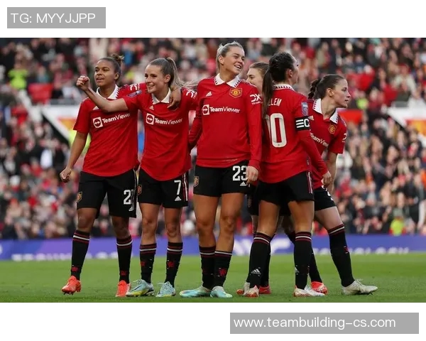 波兰女足与苏格兰女足激战正酣争夺欧洲女足赛场荣耀