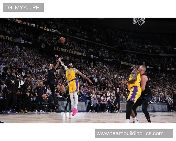 火箭对湖人精彩网络直播全程回顾与赛后分析尽在此处