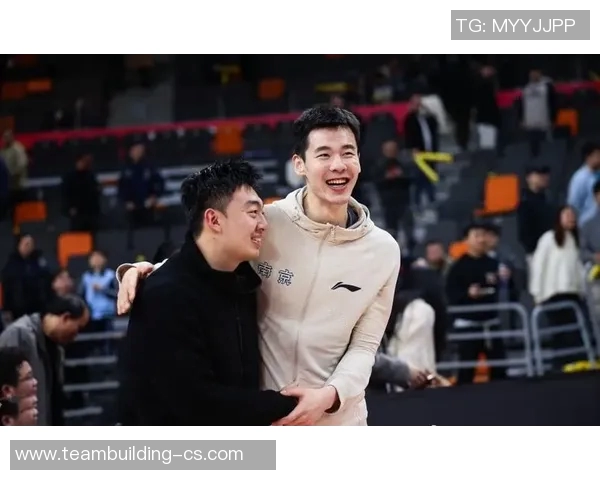 郭昊文：从青涩少年到篮球场上的璀璨明星之路揭秘