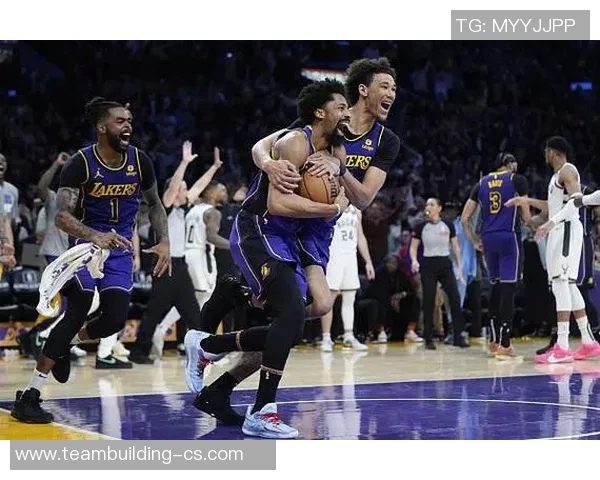 雄鹿与湖人精彩对决回放分析及比赛亮点总结