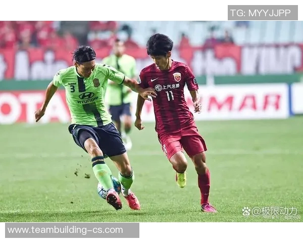 全北现代与首尔FC激战正酣谁能在这场对决中笑到最后 全北现代与首尔FC激战正酣谁能在这场对决中笑到最后